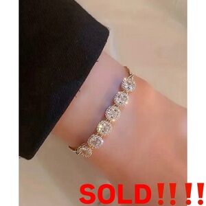 🆕 Elegant 18K Gold Plated Adjustable Bracelet